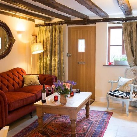 Meddlars A Historic Cottage On The Countryside Edge Of A Vibrant Market Town Hadleigh (Suffolk) Exterior foto