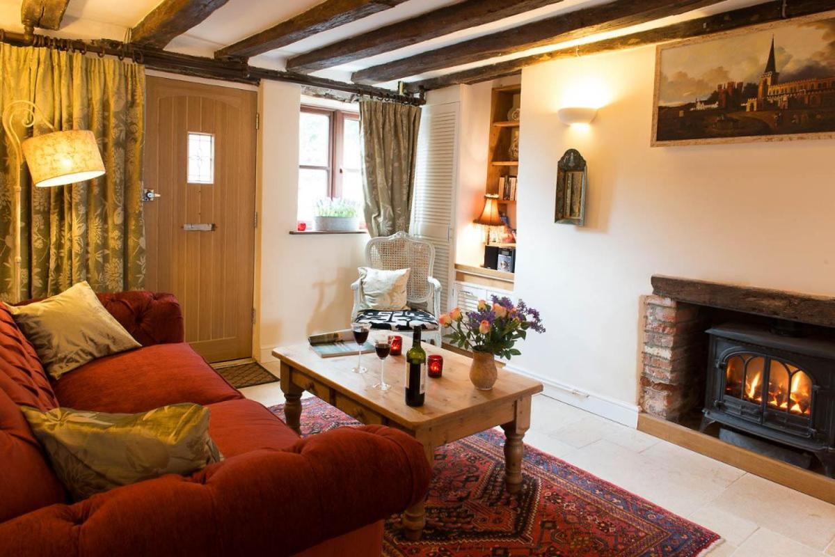 Meddlars A Historic Cottage On The Countryside Edge Of A Vibrant Market Town Hadleigh (Suffolk) Exterior foto