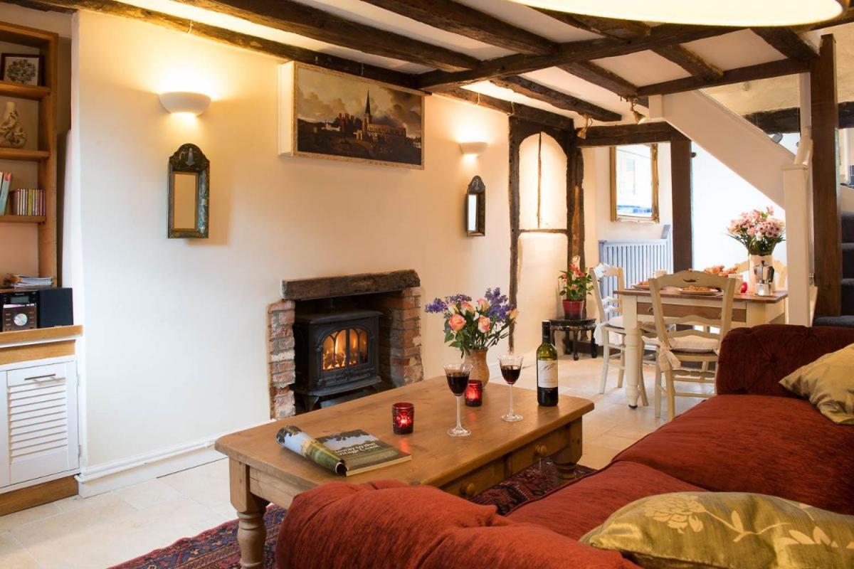 Meddlars A Historic Cottage On The Countryside Edge Of A Vibrant Market Town Hadleigh (Suffolk) Exterior foto