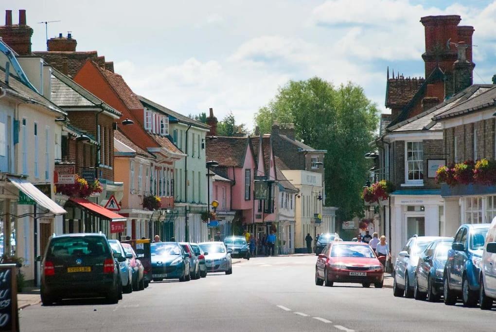 Meddlars A Historic Cottage On The Countryside Edge Of A Vibrant Market Town Hadleigh (Suffolk) Exterior foto